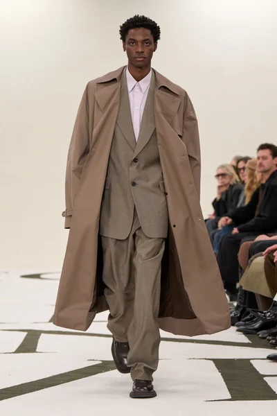 Look 24